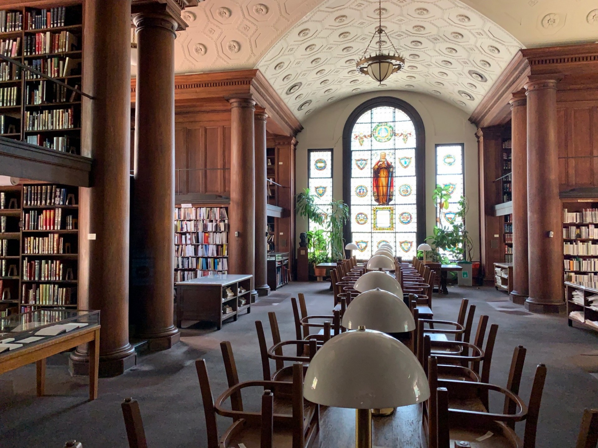 Interior of Starr Library